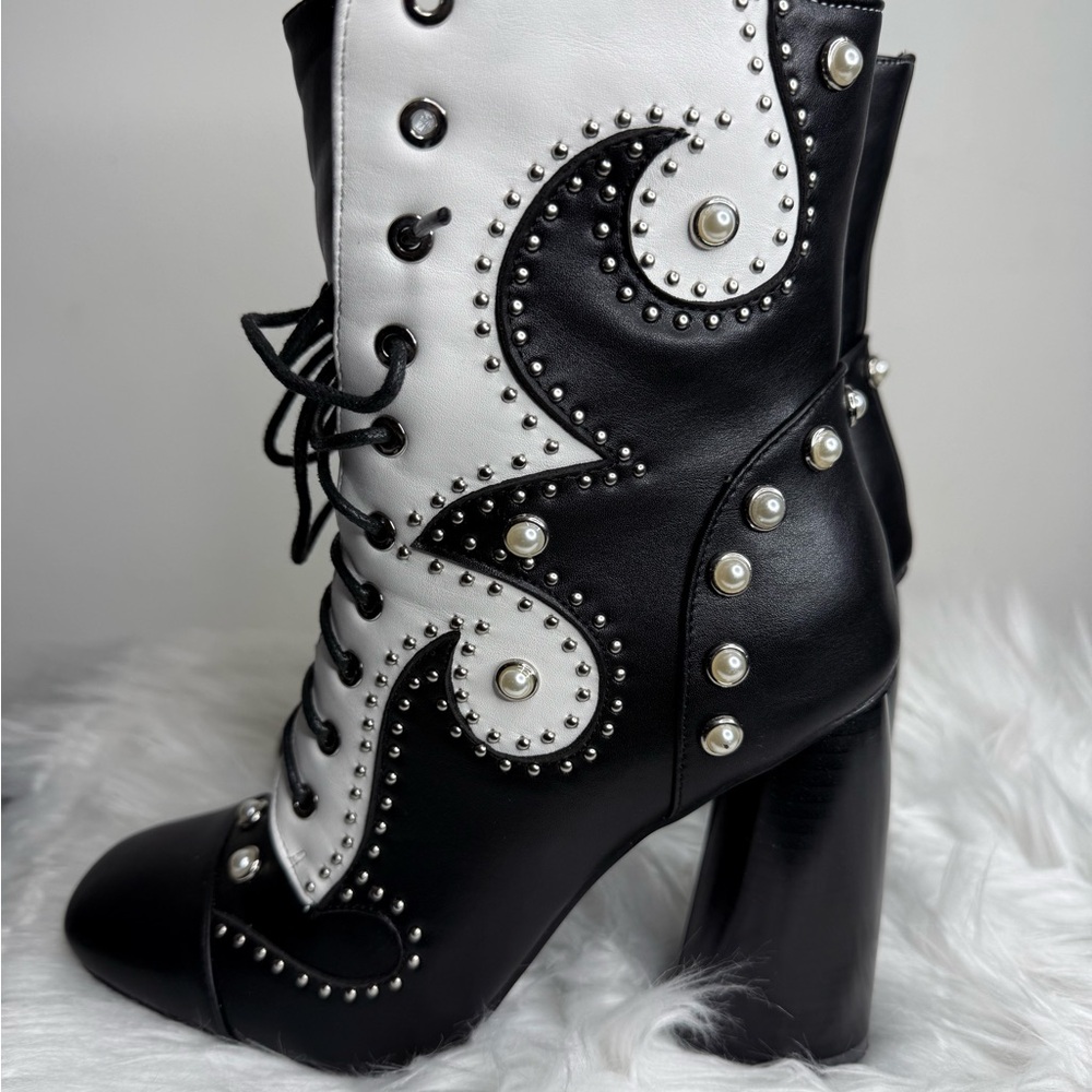 Chic Black and White Ankle Booties - Picture 8 of 11
